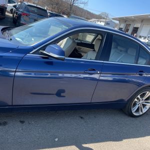 BMW 328D XDRIVE - 4