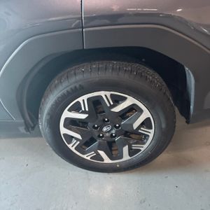 2025 Subaru FORESTER PREMIUM 照片 18