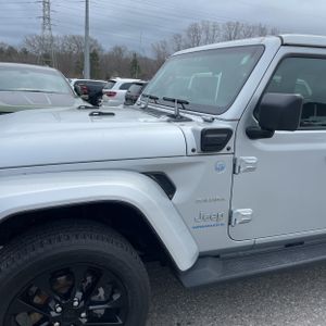 JEEP WRANGLER 4XE SAHARA 4X4 - 2