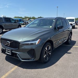 2026 Volvo XC60 B5 CORE photo 1
