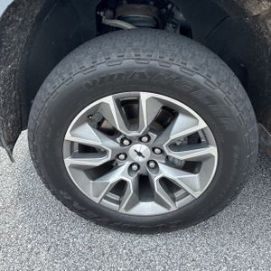 صورة 17 لـ 2020 Chevrolet SILVERADO 1500 RST