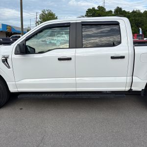 FORD F-150 XLT - 4