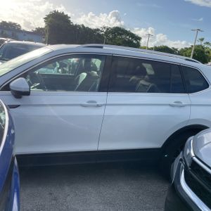 صورة 3 لـ 2022 Volkswagen TIGUAN SE