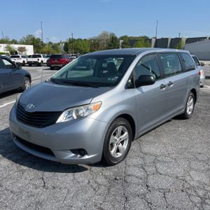 TOYOTA SIENNA - 1