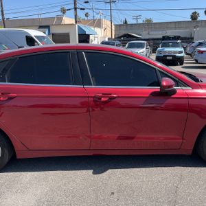 FORD FUSION SE - 9