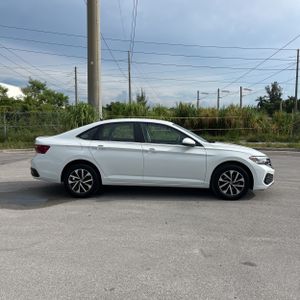 2023 Volkswagen JETTA S photo 10