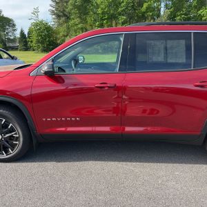 CHEVROLET TRAVERSE LT - 4