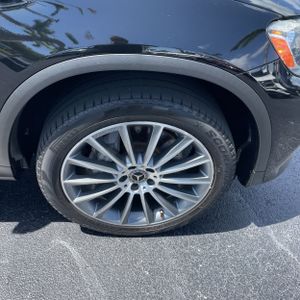 2019 Mercedes-BENZ GLC — миниатюра 20
