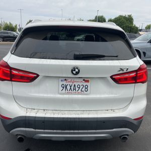 BMW X1 XDRIVE28I - 7