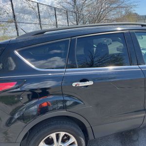 FORD ESCAPE SE - 9