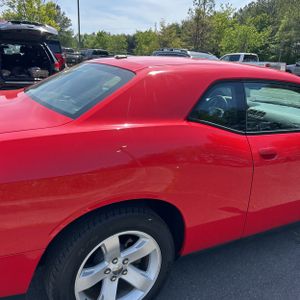 DODGE CHALLENGER SXT - 9