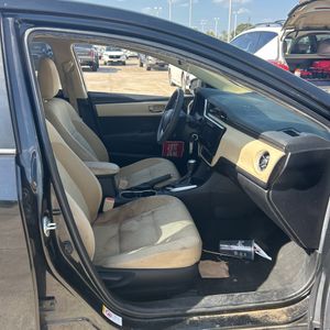 2019 Toyota COROLLA LE 缩略图 33