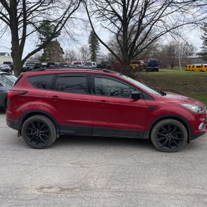 FORD ESCAPE SE - 10