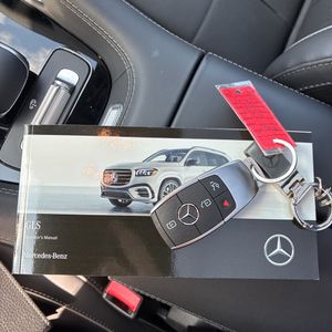 2025 Mercedes-BENZ GLS thumbnail 57