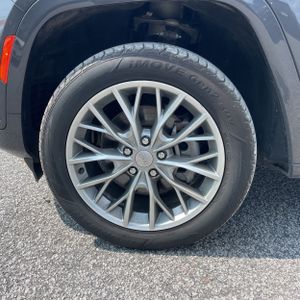 صورة مصغرة 17 لـ 2022 JEEP GRAND CHEROKEE SUMMIT