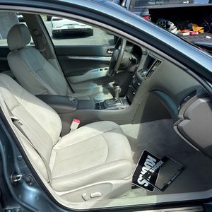 صورة 31 لـ 2010 Infiniti G37 JOURNEY
