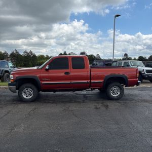 CHEVROLET SILVERADO - 3