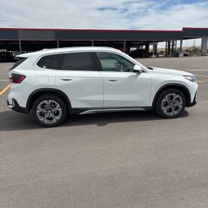 BMW X1 XDRIVE28I - 10