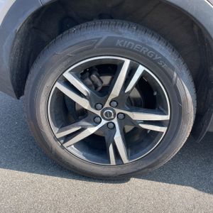 2023 Volvo XC40 CORE — миниатюра 19