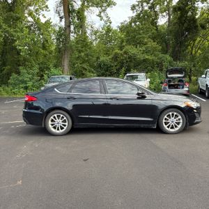 صورة 10 لـ 2019 FORD FUSION SE