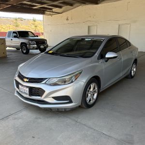 2017 Chevrolet CRUZE LT AUTO — фото 1