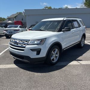 FORD EXPLORER XLT - 1
