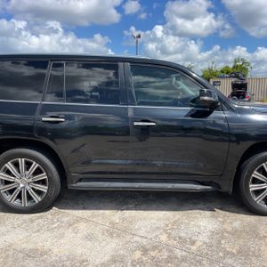 2017 Lexus LX 570 BASE — миниатюра 11