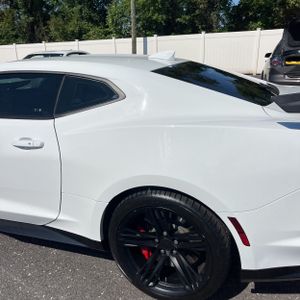 2019 Chevrolet CAMARO ZL1 — фото 6