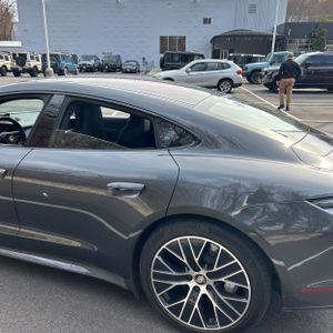 PORSCHE TAYCAN TURBO - 6