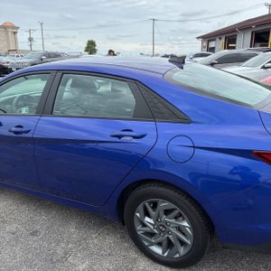 HYUNDAI ELANTRA SEL - 6