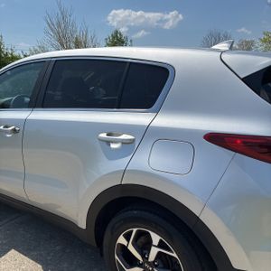 KIA SPORTAGE LX - 6