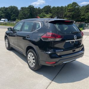 2019 Nissan ROGUE S — фото 5