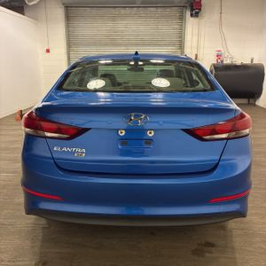 HYUNDAI ELANTRA SE - 7