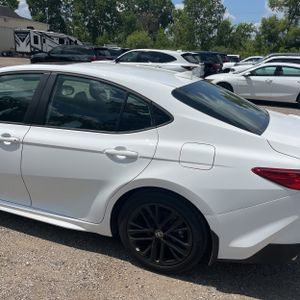 2025 Toyota CAMRY SE 照片 6