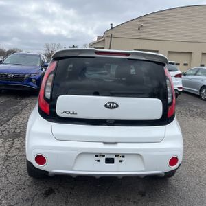 KIA SOUL + - 7