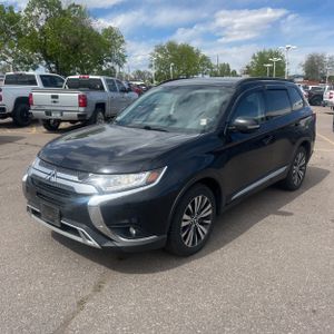 MITSUBISHI OUTLANDER SE - 1