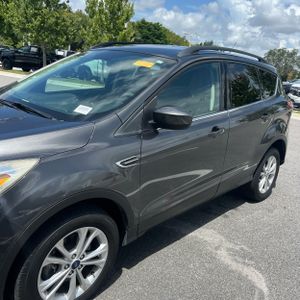 2018 FORD ESCAPE SE 照片 2