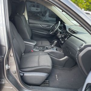 2019 Nissan ROGUE SV — миниатюра 31