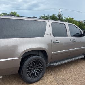CHEVROLET SUBURBAN LTZ - 9