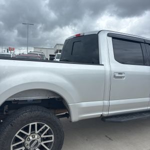 FORD F-250 SUPER DUTY LARIAT - 9