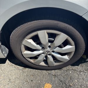 2021 Toyota COROLLA LE thumbnail 20