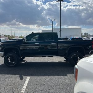 2024 Chevrolet SILVERADO 2500HD LTZ 照片 3
