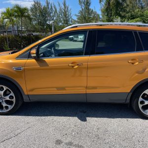 FORD ESCAPE TITANIUM - 4