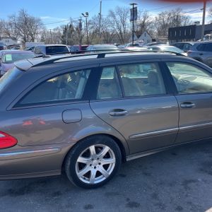 MERCEDES-BENZ E-CLASS - 9