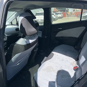 صورة 33 لـ 2022 Toyota PRIUS LE