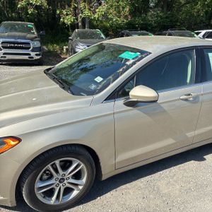 FORD FUSION SE - 2