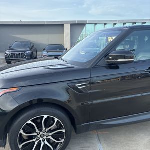 2020 LAND Rover RANGE ROVER SPORT SE photo 2