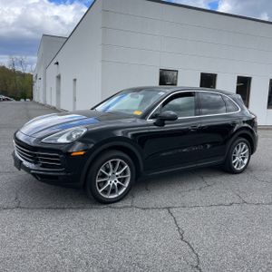 PORSCHE CAYENNE - 1