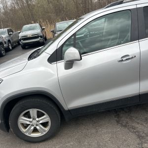 CHEVROLET TRAX LT - 2