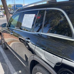 MERCEDES-BENZ GLB - 4